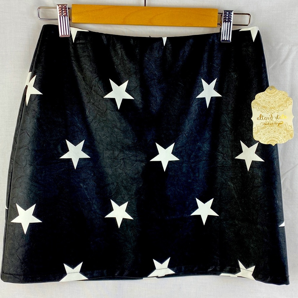 NWT Altar”d State Skirt Size Medium Black